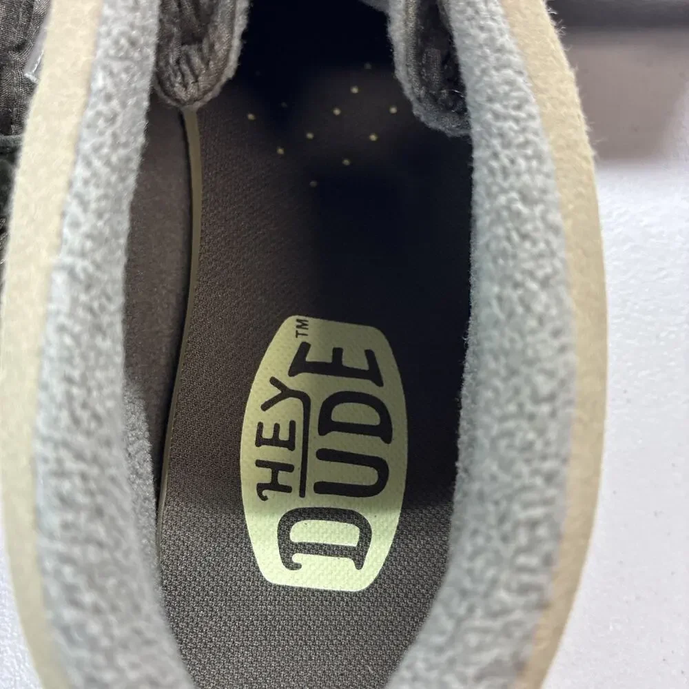 Hey Dude Mens Wally Mid Gripr Washed Quilt Chukka Shoes Size 9 NWT No Box